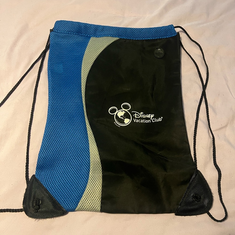Disney Vacation Club DVC Mesh Beach Bag Drawstring Backpack - Lightweight Blue